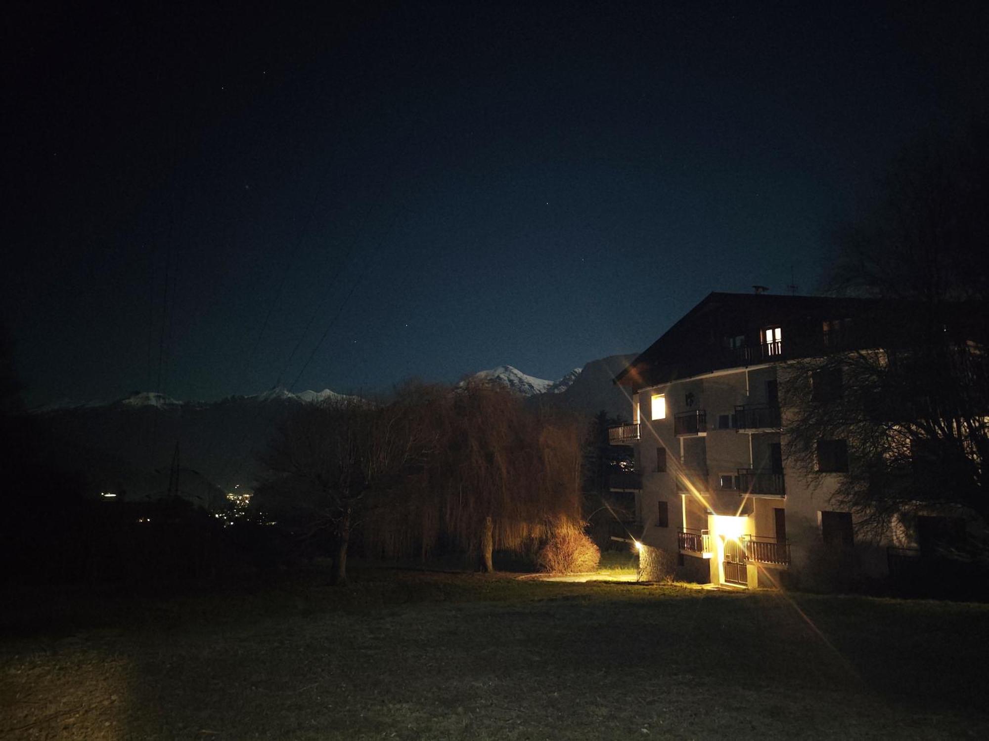 Feel Like Home - Vista Montagna, Vicino Lago Di Como Maggio Zewnętrze zdjęcie